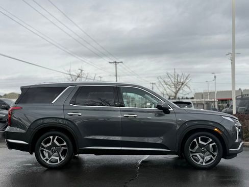 Used 2023 Hyundai Palisade SEL w/ Cargo Package image 6