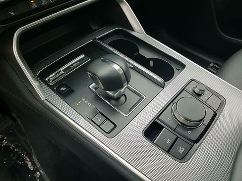 Certified 2025 MAZDA CX-70 Plug-In Hybrid w/ Premium Pkg image 19