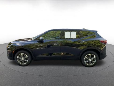 Used 2026 Chevrolet Blazer LT FWD image 8