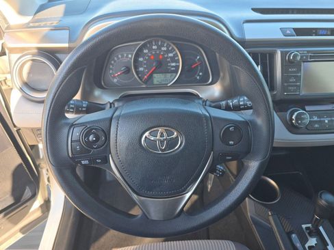 Used 2013 Toyota RAV4 XLE image 12