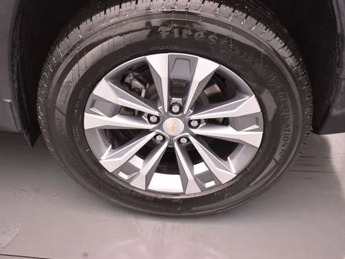 Used 2025 Chevrolet Equinox LT image 35