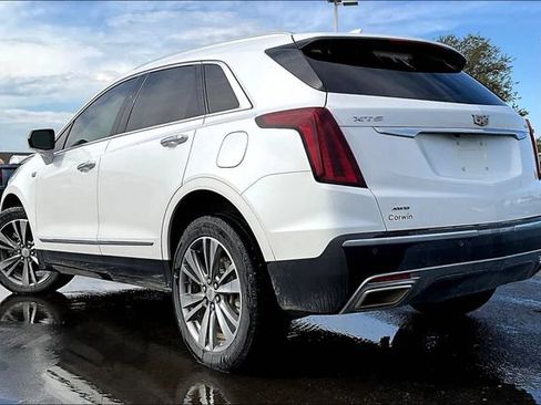 Used 2021 Cadillac XT5 Premium Luxury AWD/4WD image 3