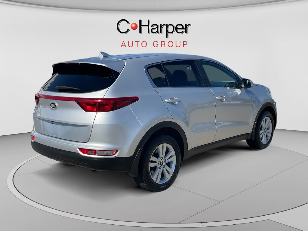 Used 2018 Kia Sportage LX AWD/4WD image 3