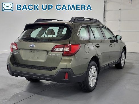 Used 2018 Subaru Outback 2.5i image 9