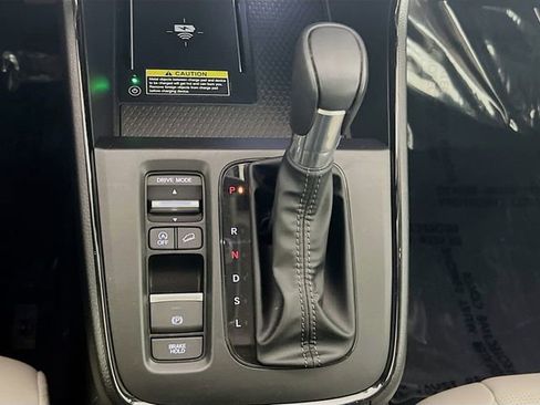Certified 2025 Honda CR-V EX-L image 17