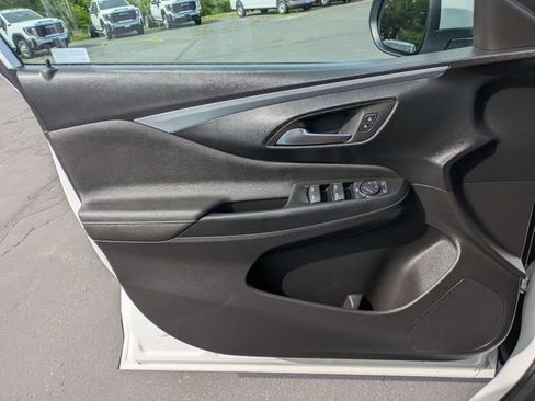 Certified 2025 Buick Envista Preferred w/ Convenience I Package FWD image 11