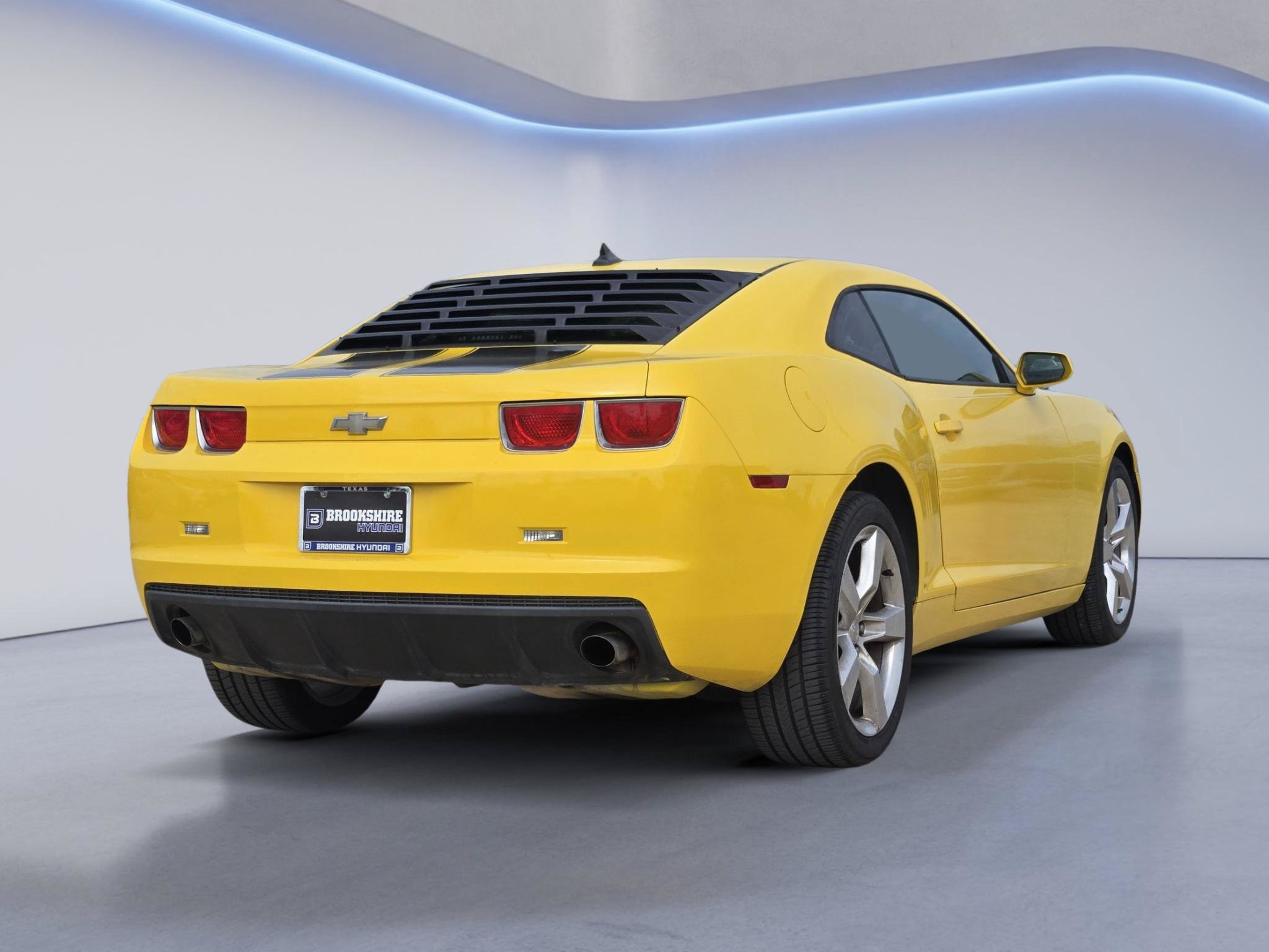Used 2010 Chevrolet Camaro LT RWD image 7