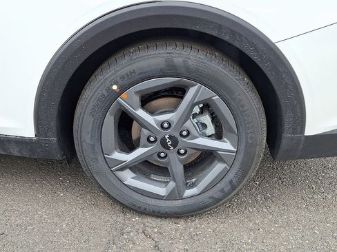 New 2025 Kia K4 LXS image 5