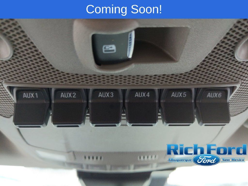 Used 2021 Ford F250 XLT w/ XLT Premium Package AWD/4WD image 8