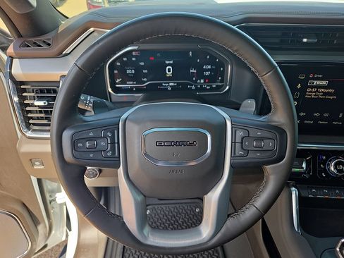 Used 2024 GMC Sierra 1500 Denali AWD/4WD image 21