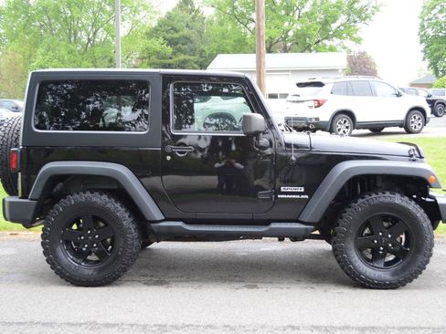 Used 2014 Jeep Wrangler Sport w/ Quick Order Package 24S AWD/4WD image 4
