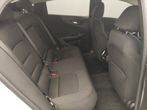 Used 2022 Chevrolet Malibu LT FWD image 19