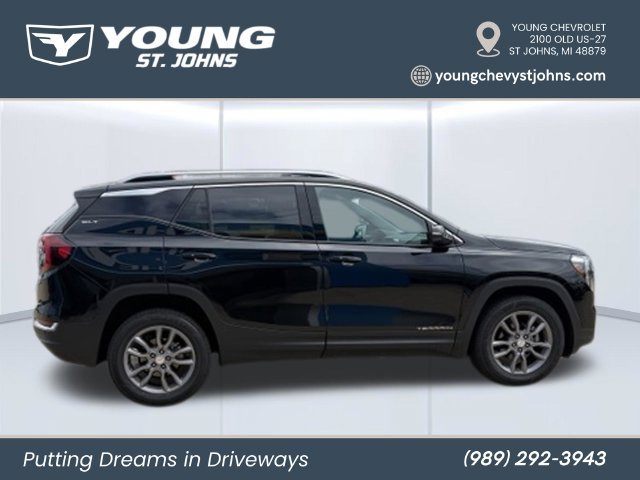 Used 2024 GMC Terrain SLT w/ LPO, Floor Liner Package AWD/4WD image 9