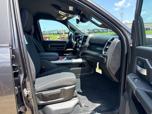 New 2026 RAM 2500 Big Horn AWD/4WD image 25