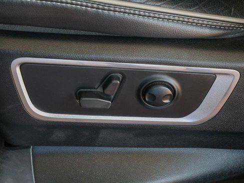 Used 2022 RAM 1500 Laramie image 12