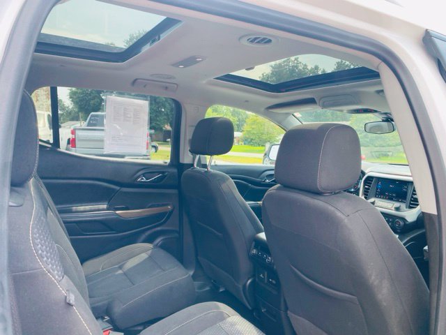 Used 2022 GMC Acadia SLE w/ Driver Convenience Package AWD/4WD image 19