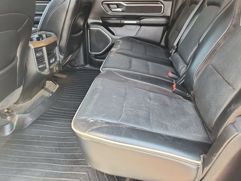 Used 2022 RAM 1500 Laramie AWD/4WD image 10