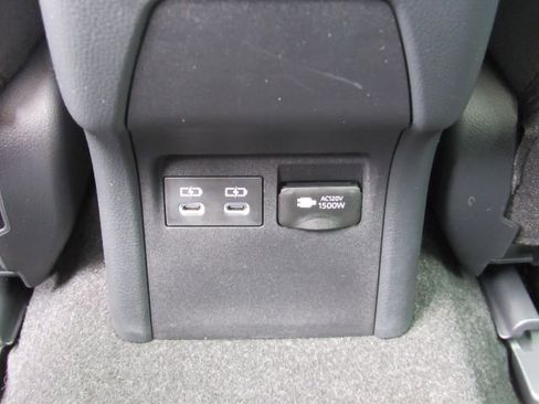 Used 2023 Toyota Prius Prime SE image 25