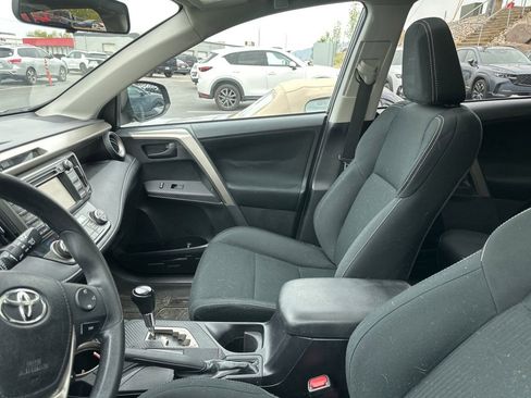 Used 2013 Toyota RAV4 XLE image 7