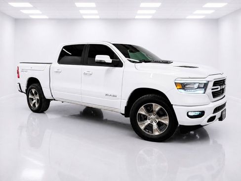 Used 2023 RAM 1500 Laramie AWD/4WD image 4