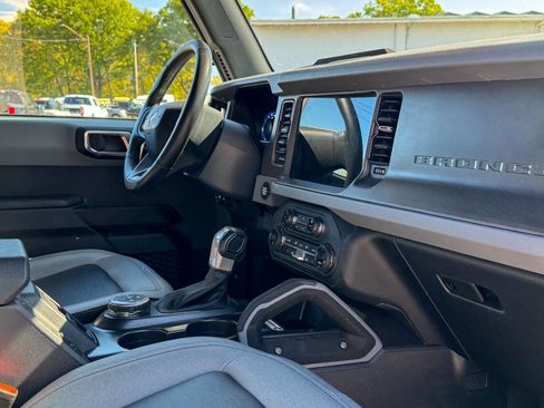 Used 2024 Ford Bronco Big Bend image 10