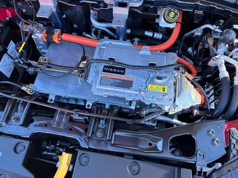 New 2026 Nissan Leaf Platinum+ w/ Cargo Package (Platinum+) image 29