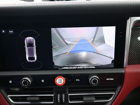 Certified 2023 Porsche Macan GTS image 20