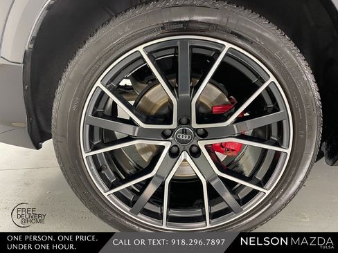 Used 2019 Audi Q8 Premium Plus w/ Premium Plus image 13