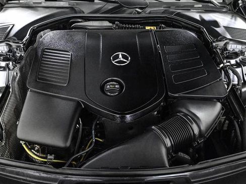 Certified 2025 Mercedes-Benz C 300 4MATIC Sedan image 25