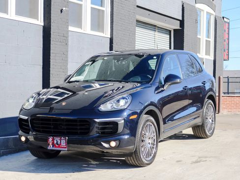 Used 2015 Porsche Cayenne S image 3