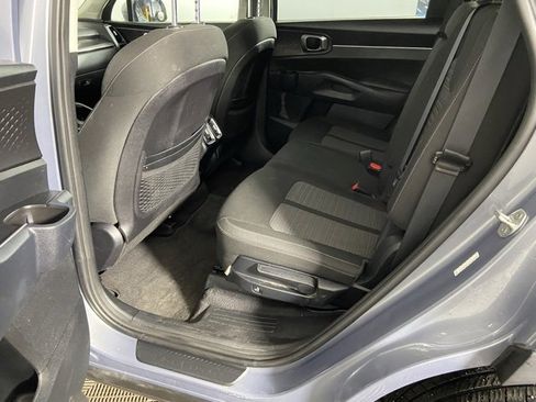 Used 2021 Kia Sorento LX image 16