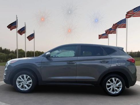 Used 2020 Hyundai Tucson SE w/ Winter Weather Package AWD/4WD image 2