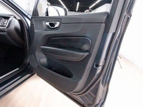 Certified 2025 Volvo XC60 B5 Plus image 26