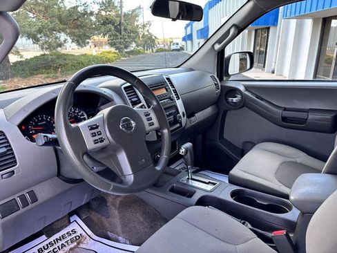 Used 2014 Nissan Xterra X image 11