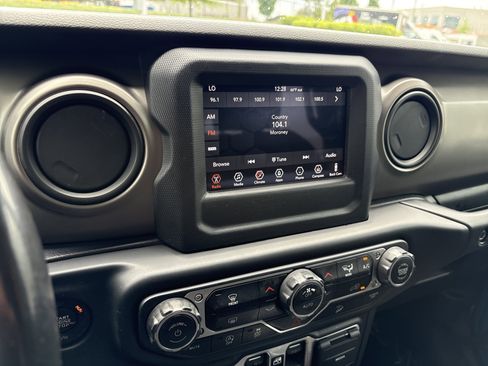 Used 2020 Jeep Wrangler Unlimited Sport S AWD/4WD image 28