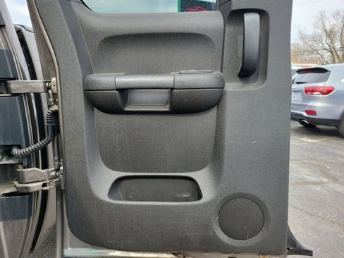 Used 2012 GMC Sierra 2500 SLE w/ SLE Preferred Package image 11