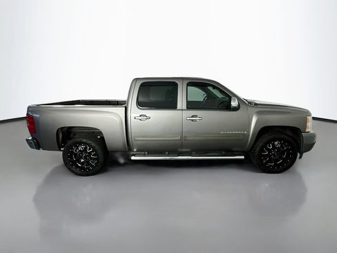 Used 2008 Chevrolet Silverado 1500 LT w/ All Star Edition RWD image 8