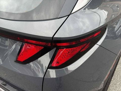 Used 2025 Hyundai Tucson SE FWD image 9