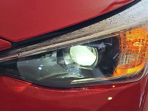 Certified 2025 Subaru Impreza 2.0i image 36