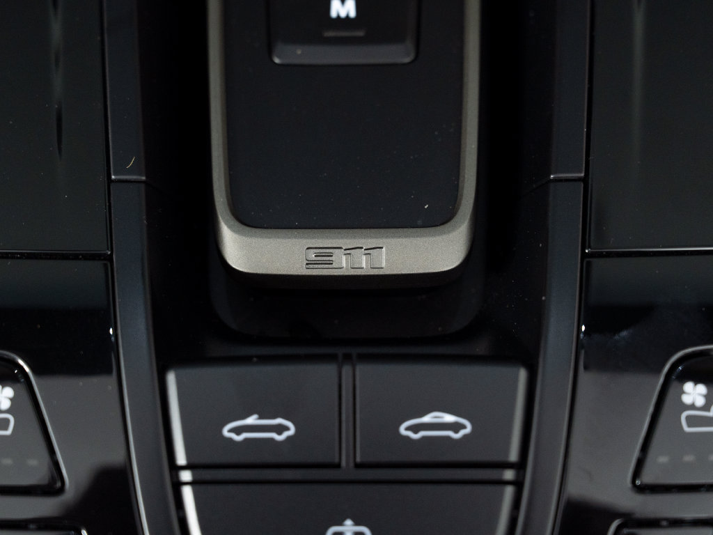 Certified 2026 Porsche 911 Turbo S AWD/4WD image 36