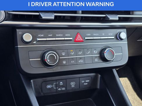 Used 2025 Hyundai Tucson SE image 22