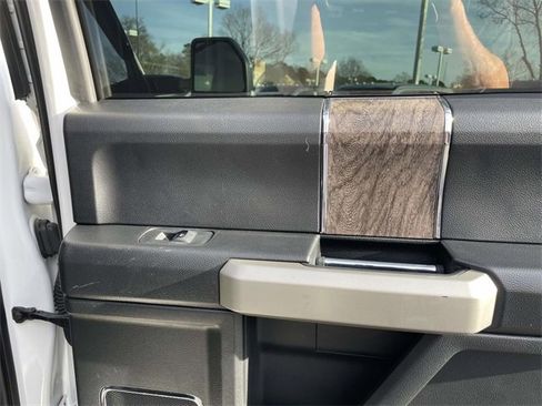 Used 2019 Ford F350 Lariat w/ Lariat Ultimate Package image 27