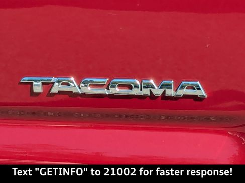 Used 2005 Toyota Tacoma PreRunner image 12