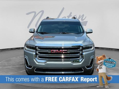Used 2023 GMC Acadia SLT w/ Preferred Package FWD image 2
