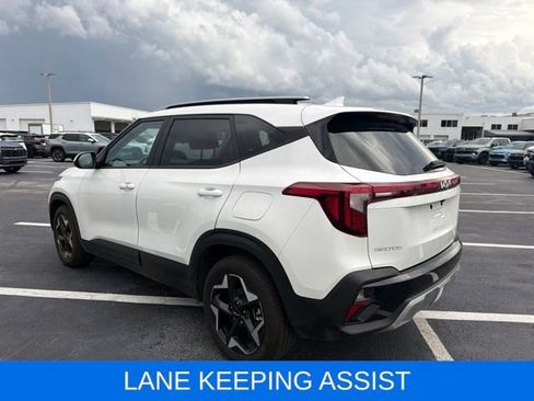 Used 2025 Kia Seltos S FWD image 5