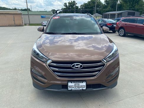 Used 2016 Hyundai Tucson Limited w/ Option Group 03 AWD/4WD image 3