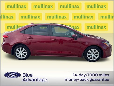 Used 2026 Toyota Corolla LE FWD image 2