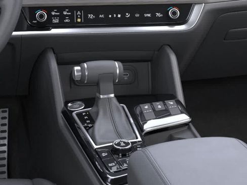 New 2025 Kia Sportage X-Pro AWD/4WD image 23