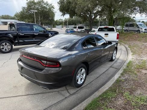 Used 2020 Dodge Charger SXT RWD image 8