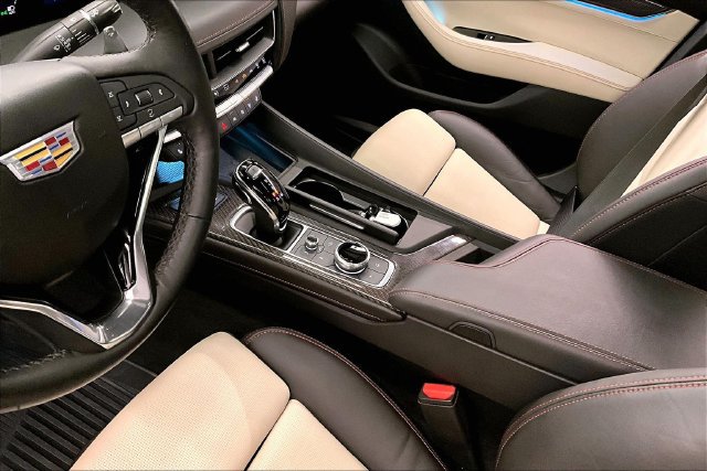 Used 2025 Cadillac CT5 Sport w/ Sun And Sound Package AWD/4WD image 17